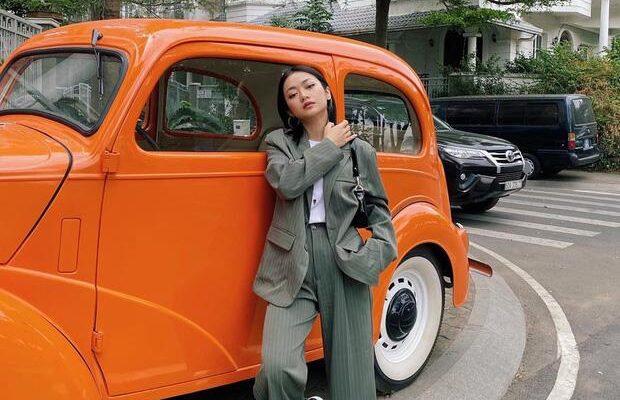 Tạo dáng Streetstyle QinQin Star