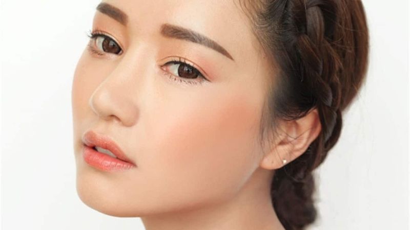 Trang điểm đi làm