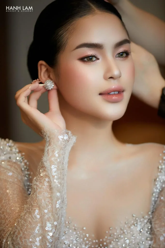 Trang điểm đi tiệc chuyên nghiệp