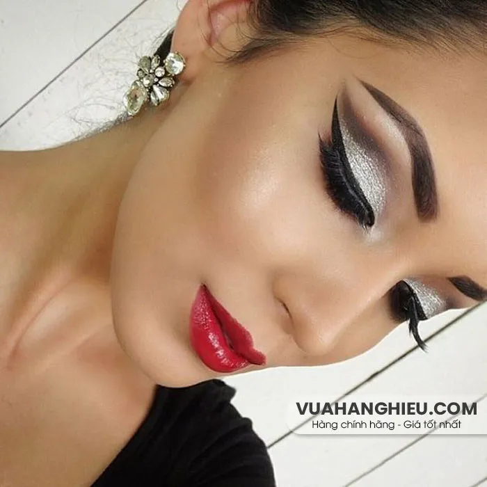 Trang điểm đi tiệc